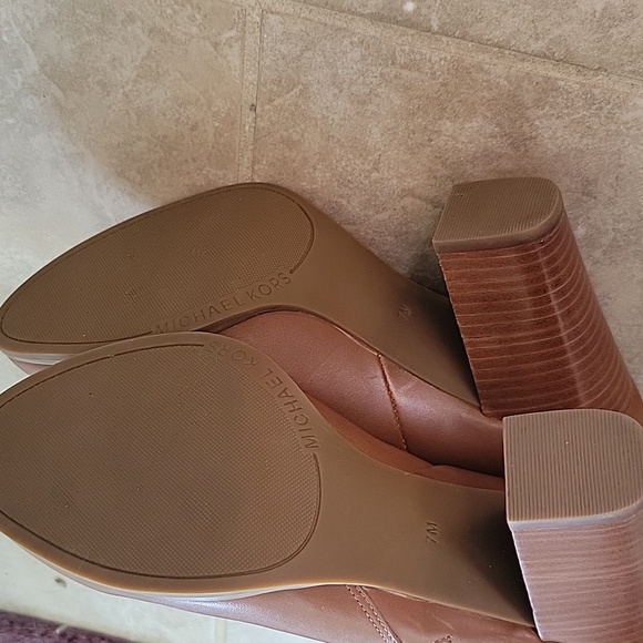MICHAEL KORS FRENCHIE LEATHER BOOTIE SIZE 7 - Picture 10 of 12
